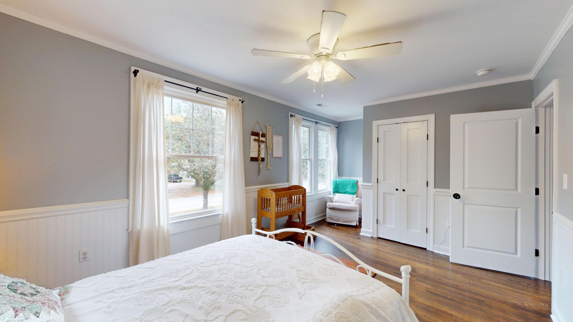 408 Thompson Street Photo 36
