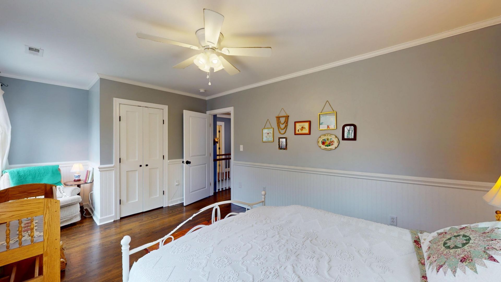 408 Thompson Street Photo 37