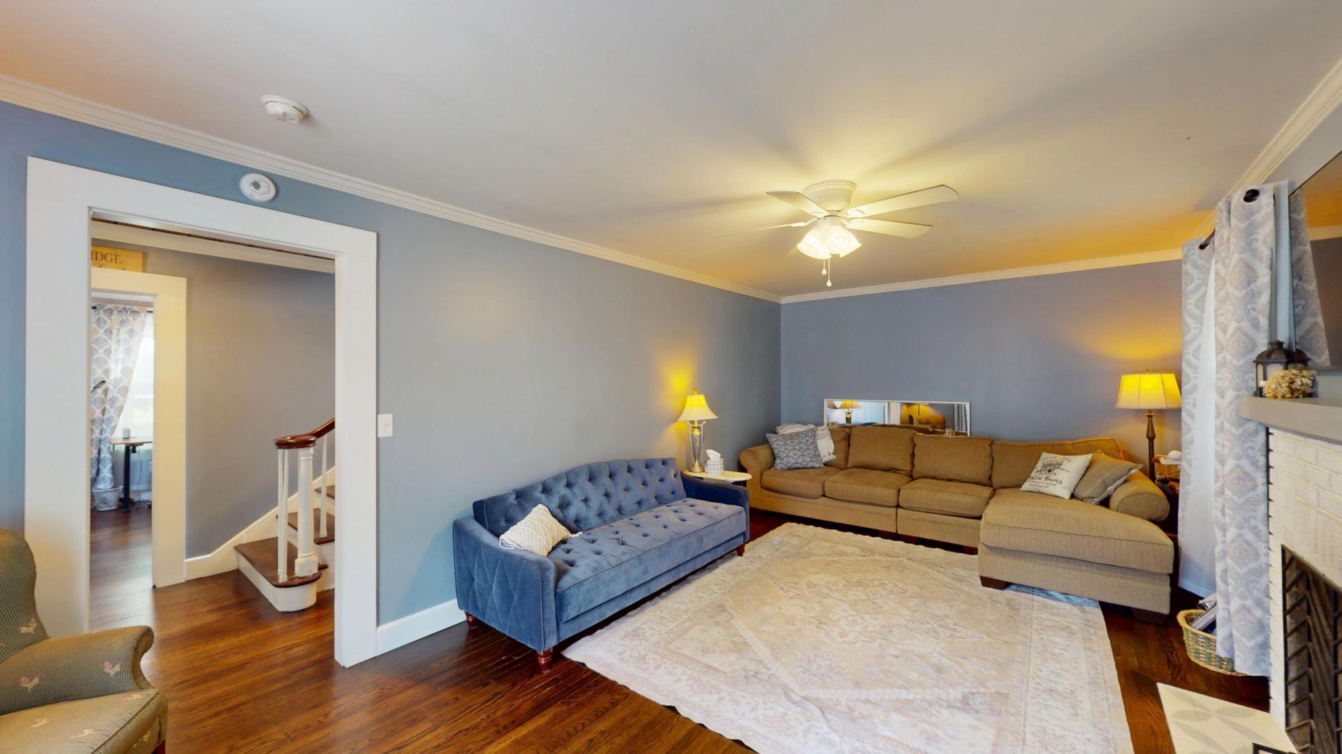 408 Thompson Street Photo 9