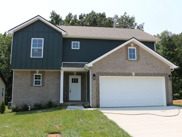 594 Willow Park Dr , Clarksville, TN 37043