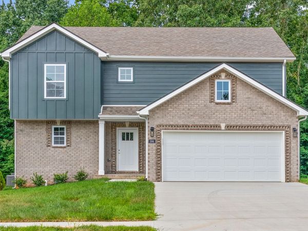 594 Willow Park Dr, Clarksville, TN 37043