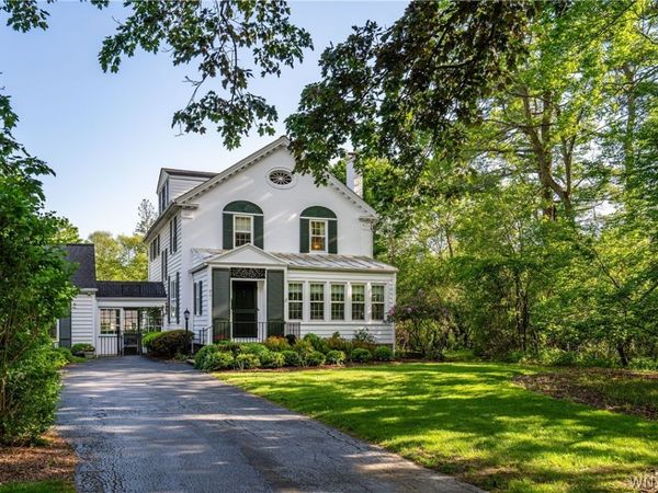 861 Chestnut Hill Road, East Aurora, NY 14052