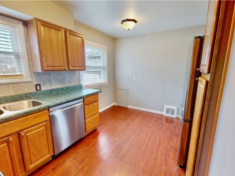 30008 Mildred Street, Willowick, OH 44095 Photo 8