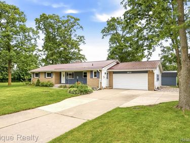 1612 Saint Marys Court, Hampton Twp, MI 48732