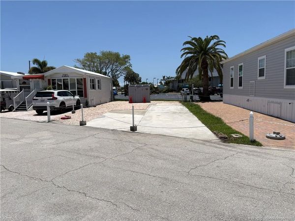 282 Nettles Boulevard , Jensen Beach, FL 34957