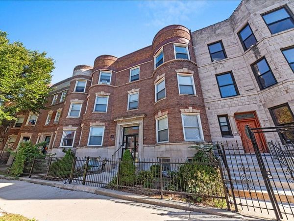 4423 S Prairie Avenue , Unit 1, Chicago, IL 60653