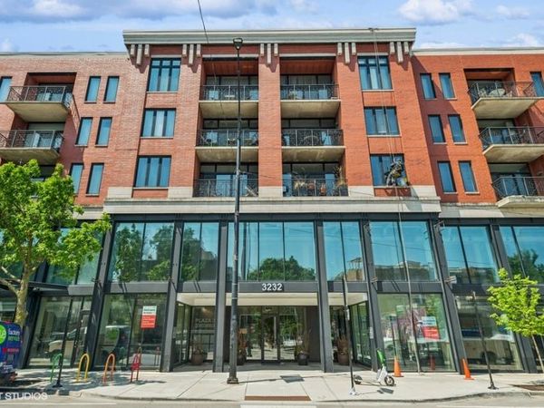 3232 N Halsted Street , Unit D812, Chicago, IL 60657