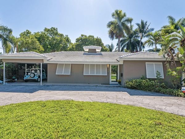 224 N Gordon Road, Fort Lauderdale, FL 33301