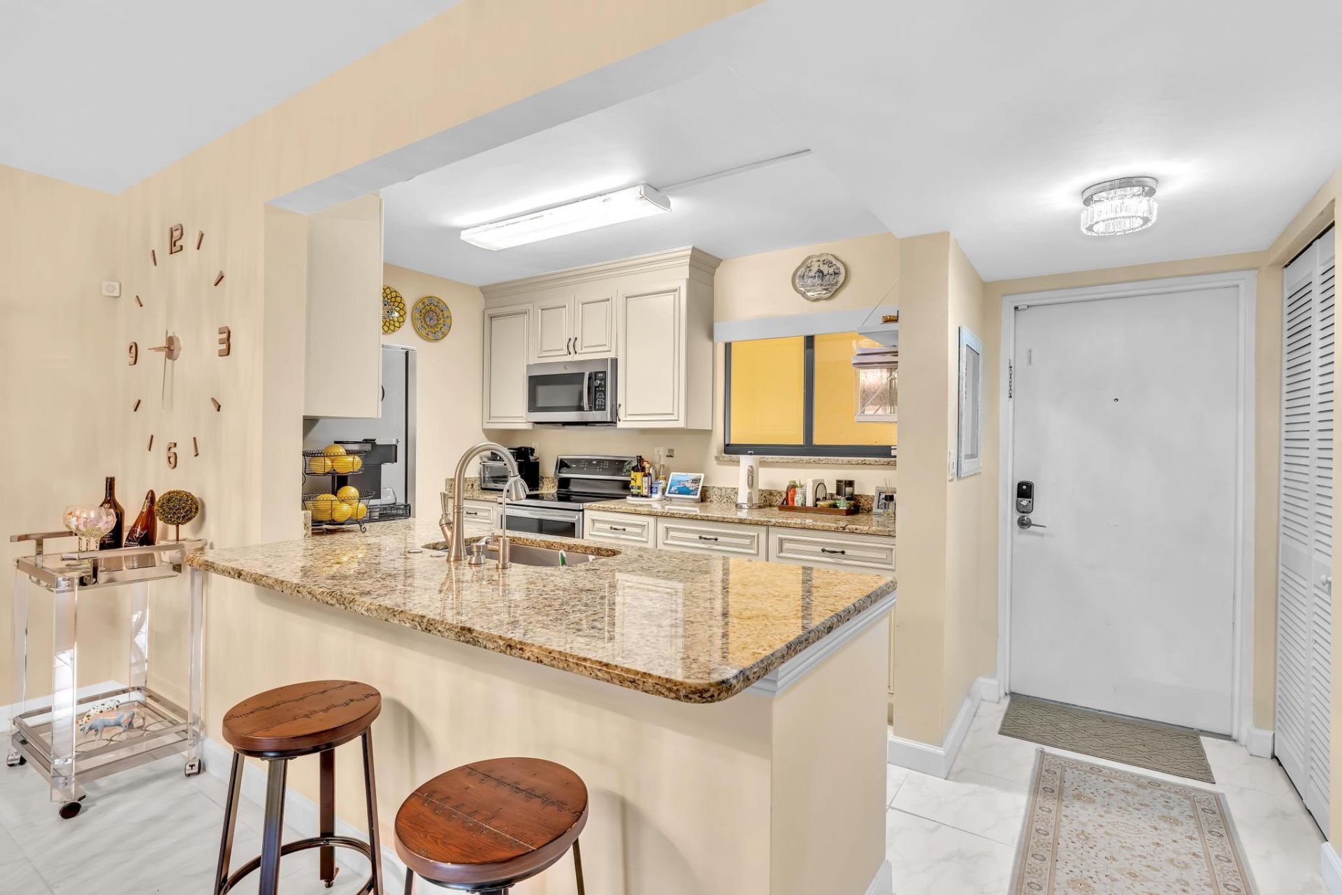 912 SW 9th Street Circle, Unit 105, Boca Raton, FL 33486 Photo