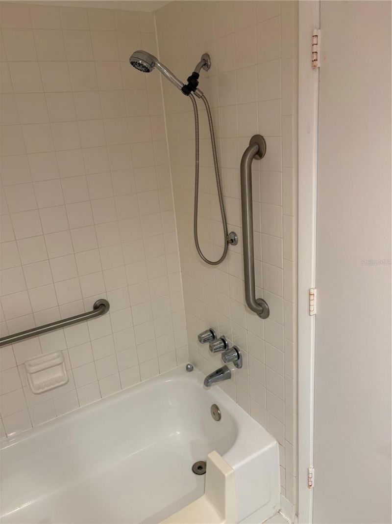 515 30th Avenue W, Unit H108, Bradenton, FL 34205 Photo