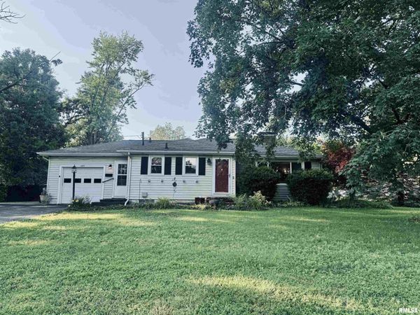 1405 W CRESTWOOD Drive, Peoria, IL 61614