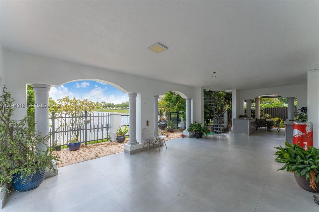15262 SW 11th St , Miami, FL 33194 Photo
