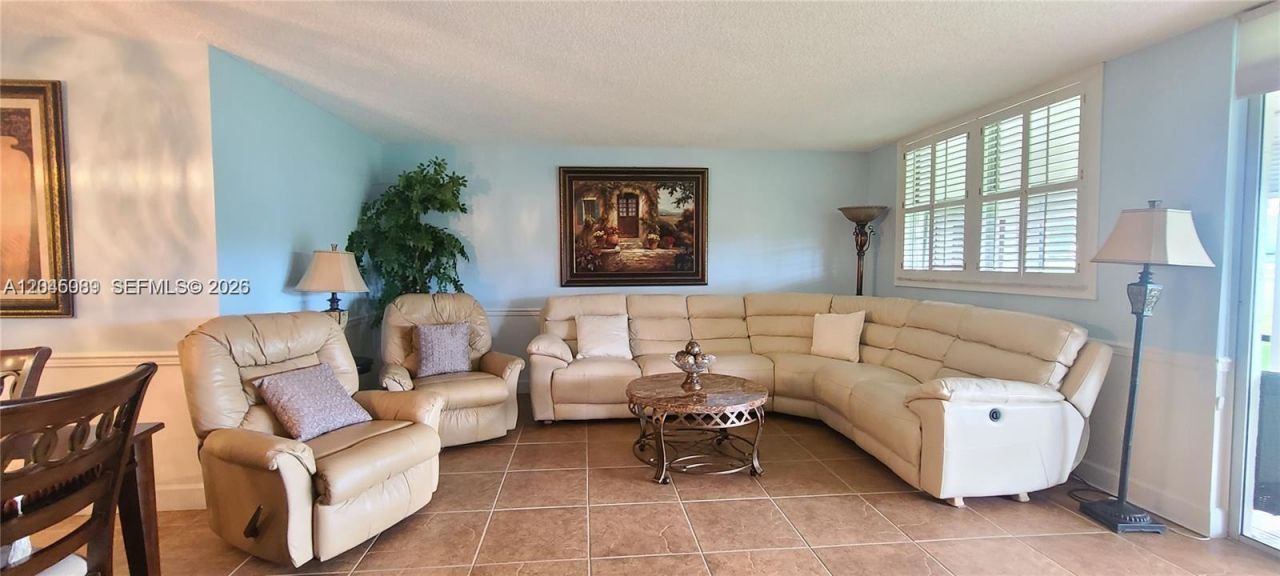3300 W Rolling Hills Cir , Unit 104, Davie, FL 33328 Photo