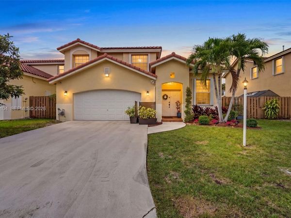 15602 SW 109th Ter , Miami, FL 33196