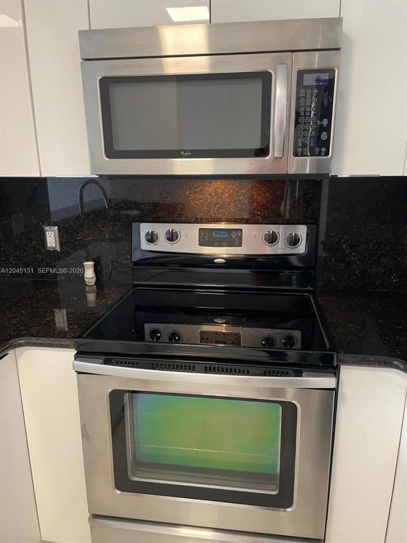 185 SE 14 Ter, Unit 1413, Miami, FL 33131 Photo