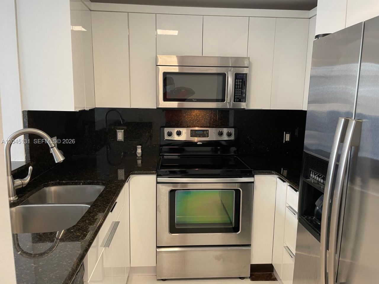 185 SE 14 Ter, Unit 1413, Miami, FL 33131 Photo