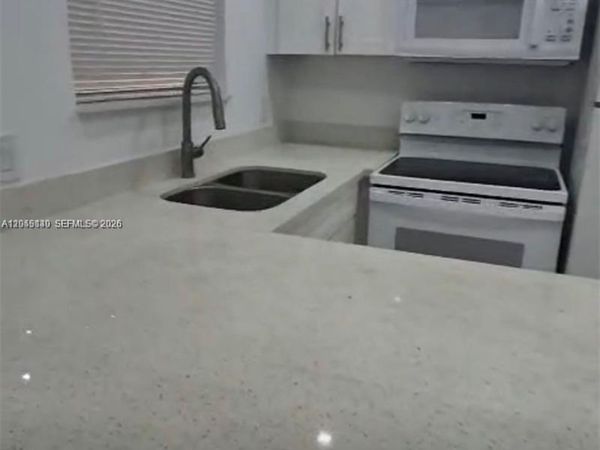 285 NE 191st St , Unit 2907, Miami, FL 33179