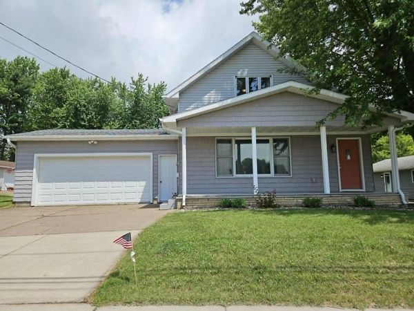 827 W NORTH STREET, Marshfield, WI 54449