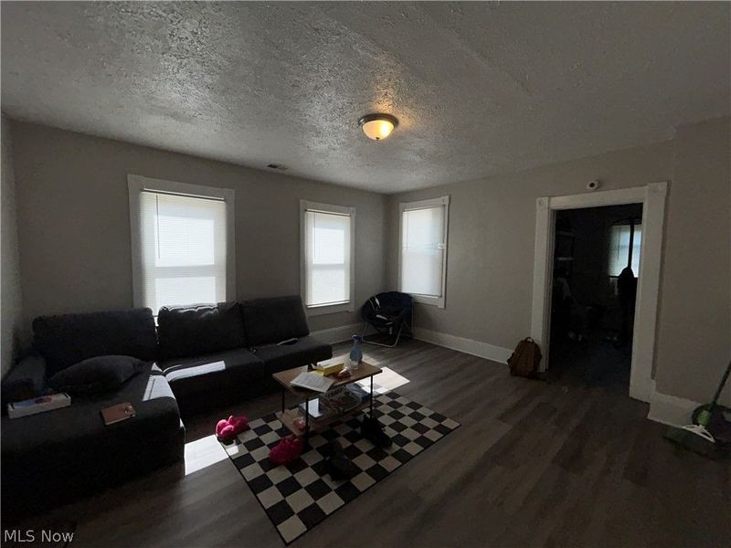4002 Robert Avenue, Cleveland, OH 44109 Photo 3