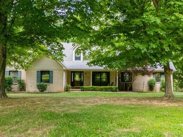 1314 Holland Brothers Road, Woodburn, KY 42170