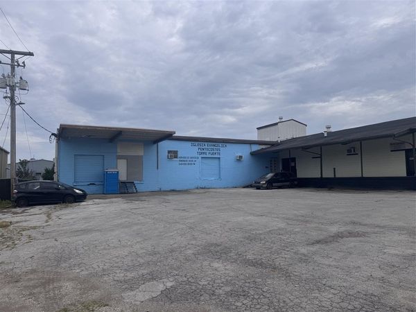 920 Clay Street , Bowling Green, KY 42101