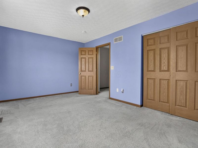 1059 Somerset Court, London, OH 43140 Photo 38