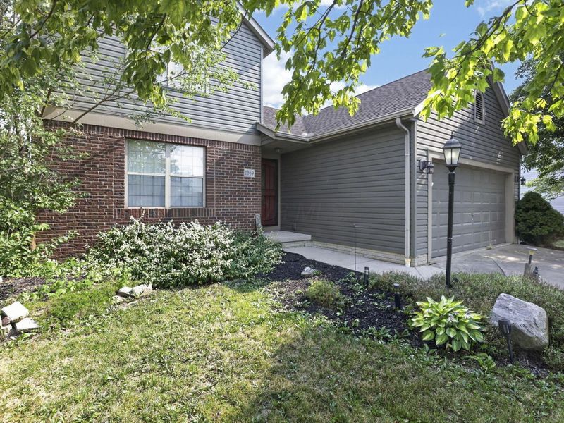 1059 Somerset Court, London, OH 43140 Photo 4