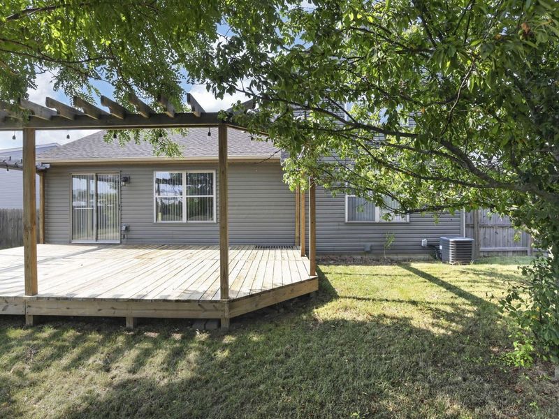 1059 Somerset Court, London, OH 43140 Photo 52