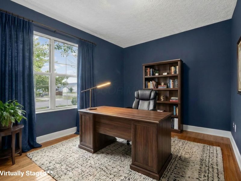 1059 Somerset Court, London, OH 43140 Photo 7