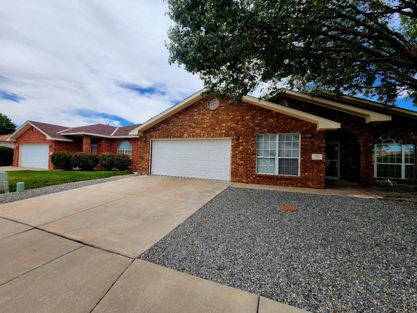 915 Tony Sanchez Drive SE, Albuquerque, NM 87123