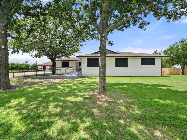5835 County Road 2091, Corsicana, TX 75110