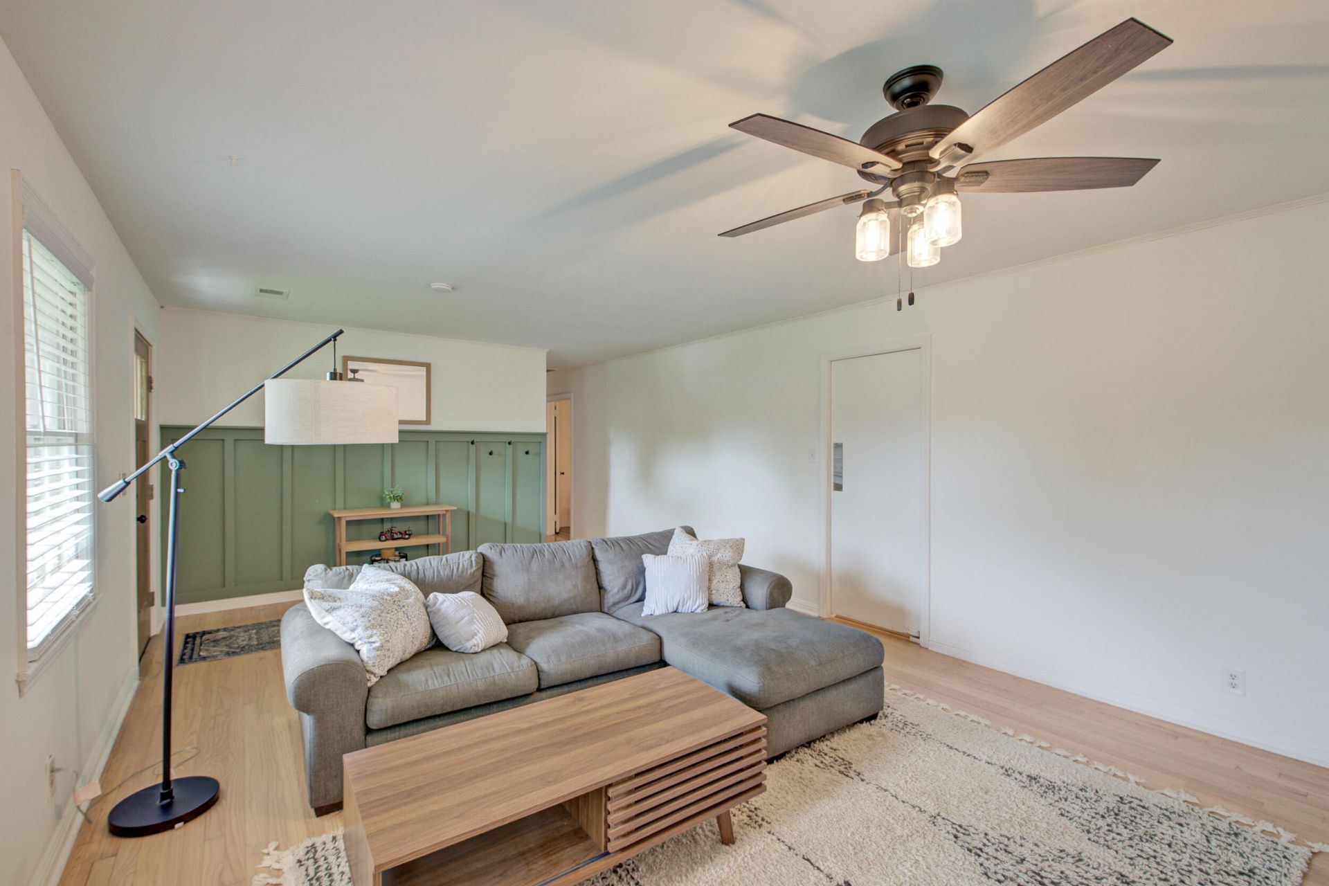1214 Redeemer Drive Photo 9
