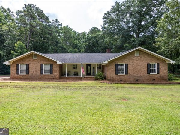 210 Newton Drive, Forsyth, GA 31029