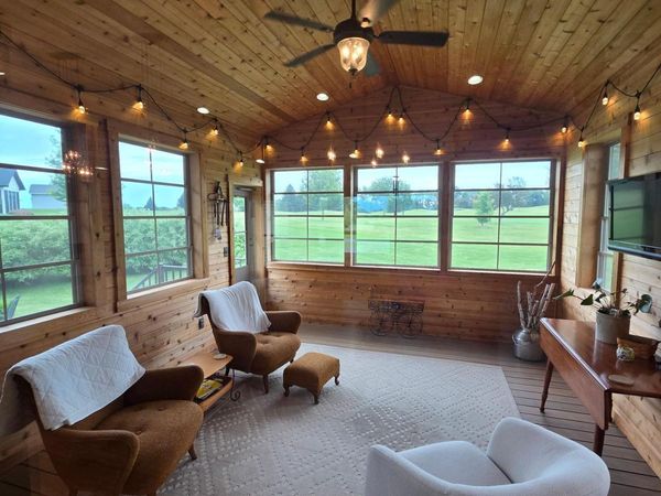 1011 174th Street , Hammond, WI 54015