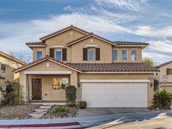 9379 Malaya Garnet Court, Las Vegas, NV 89148