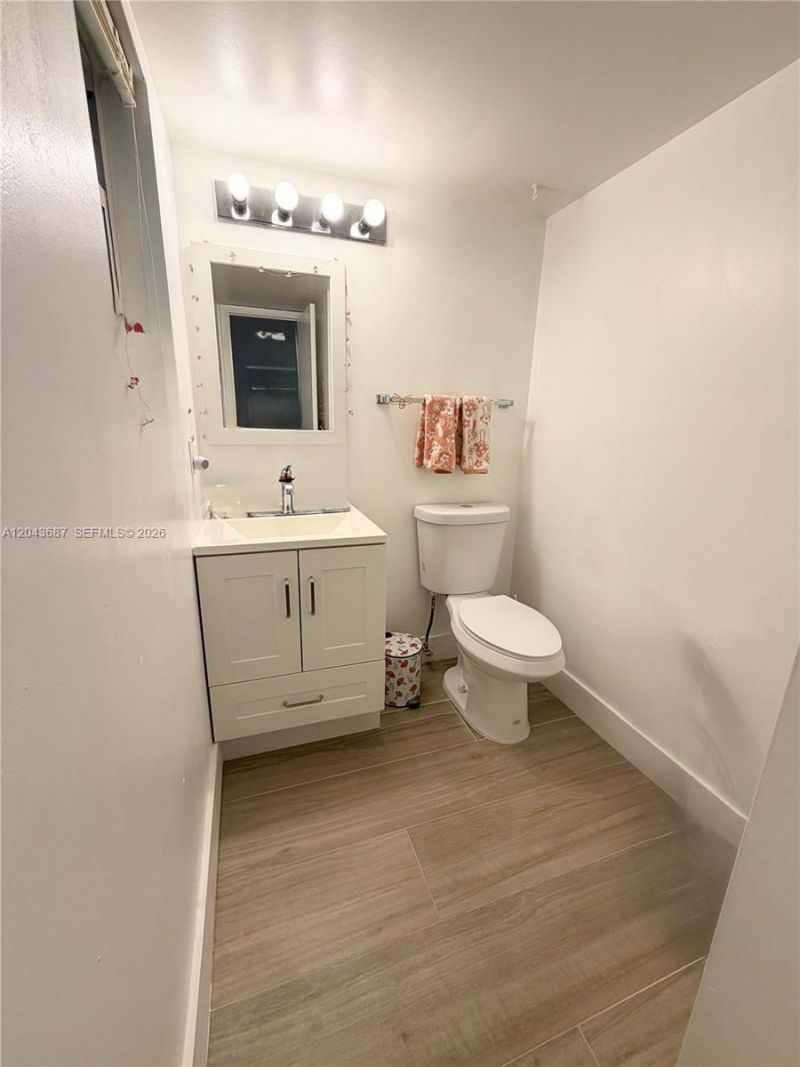 8101 SW 24th Ct , Unit 405, Davie, FL 33324 Photo