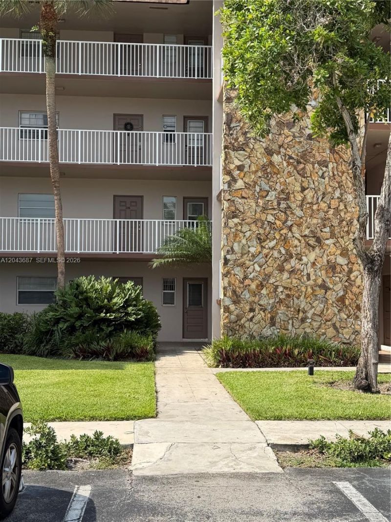 8101 SW 24th Ct , Unit 405, Davie, FL 33324 Photo