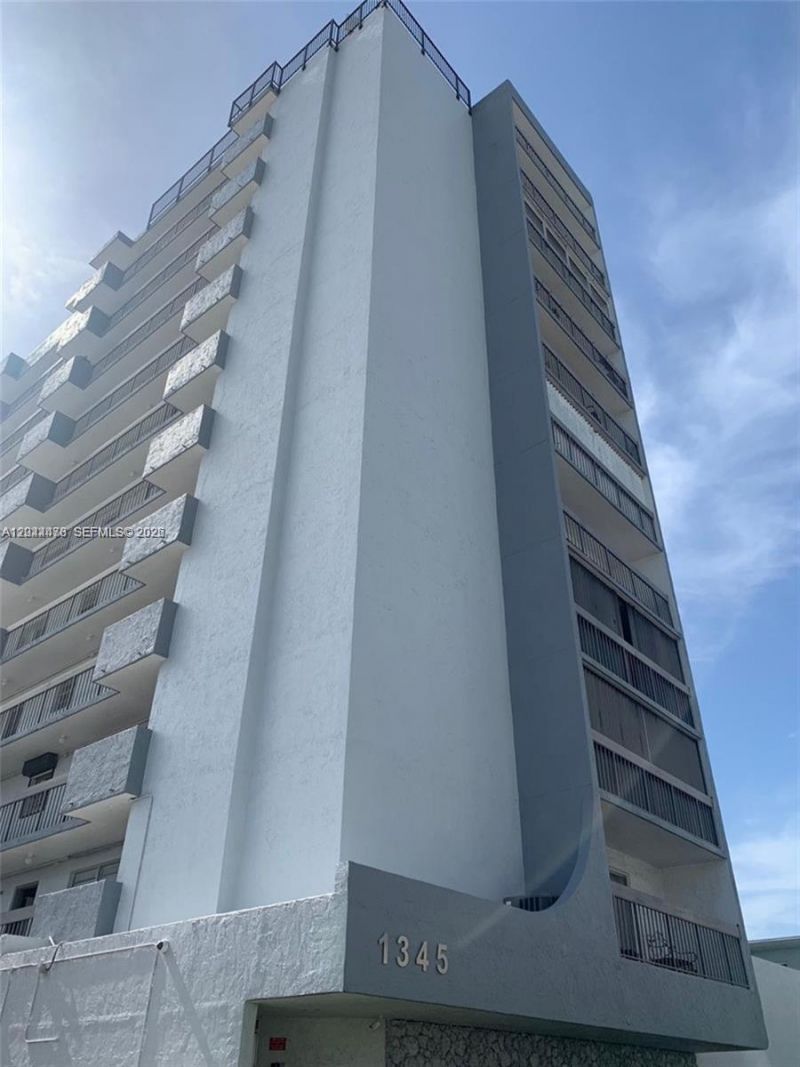 1345 West Ave , Unit 202, Miami Beach, FL 33139 Photo