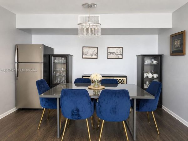 851 Three Islands Blvd, Unit 520, Hallandale Beach, FL 33009