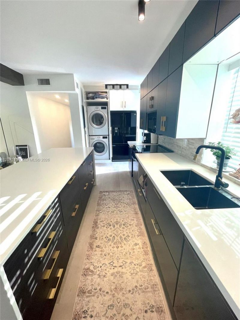 1215 E Broward Blvd , Fort Lauderdale, FL 33301 Photo