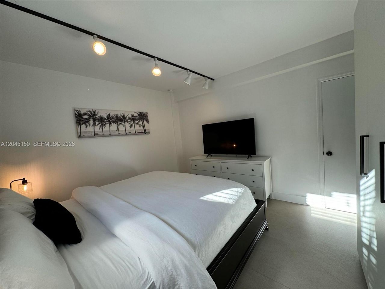 1215 E Broward Blvd , Fort Lauderdale, FL 33301 Photo