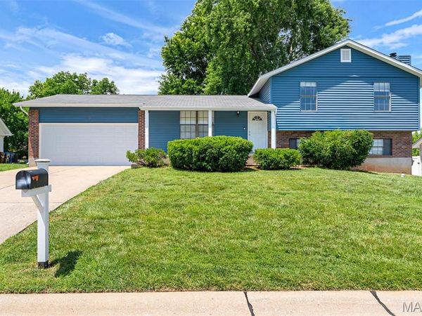 4 Voyager Drive, St Peters, MO 63376