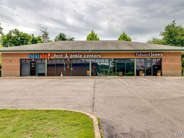 3505 College Avenue , Alton, IL 62002