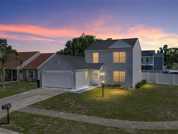 3949 KING DRIVE , BRANDON, FL 33511