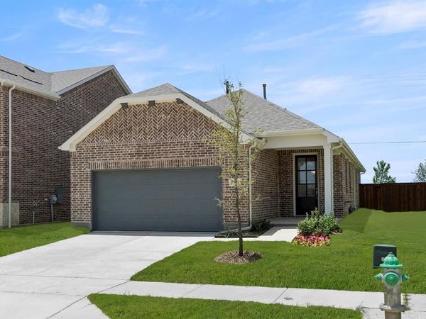5941 Laurel Lake Lane, Pilot Point, TX 76258