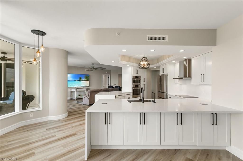 1060 Borghese Ln, Unit 902, Naples, FL 34114 Photo