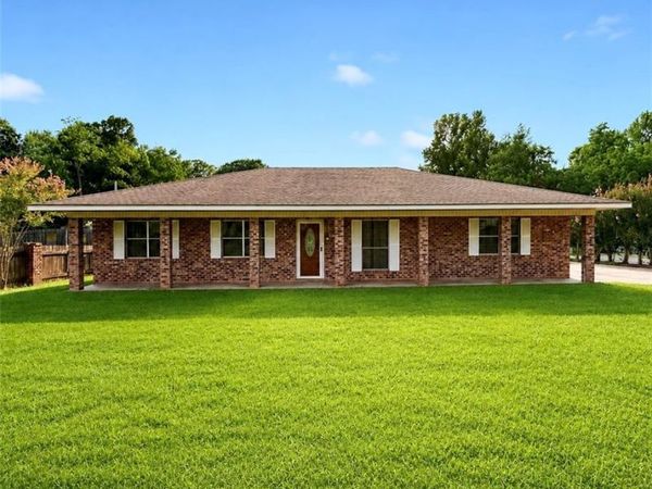 203 FENDLER Parkway, Pineville, LA 71360
