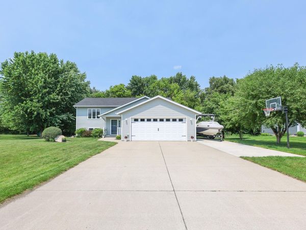 2501 Shadow Lane SE, Alexandria, MN 56308