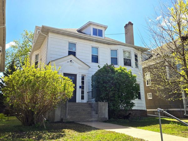 2215 Pleasant Avenue , Minneapolis, MN 55404