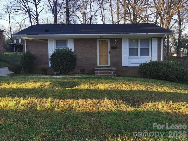 1932 Holly Street , Charlotte, NC 28216